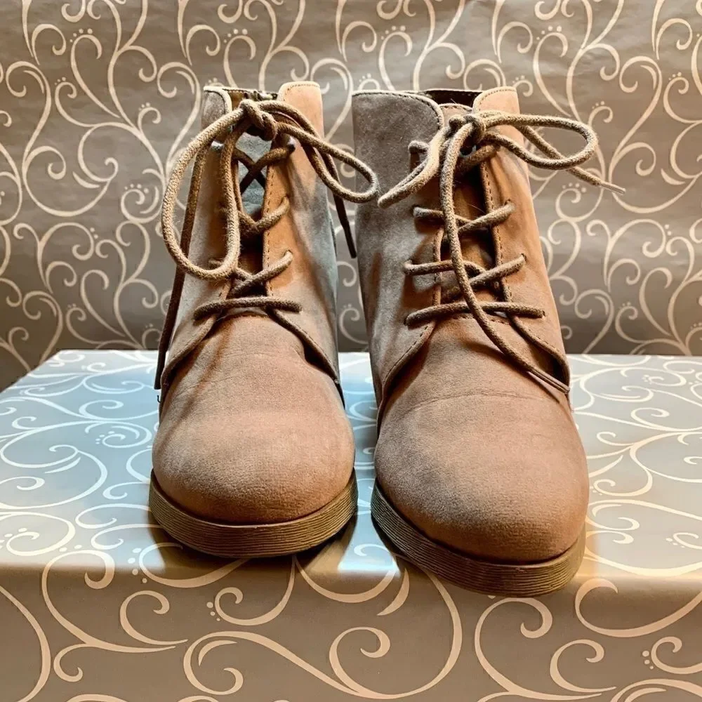 Madden Girl Beige Suede Wedge Booties Size 6